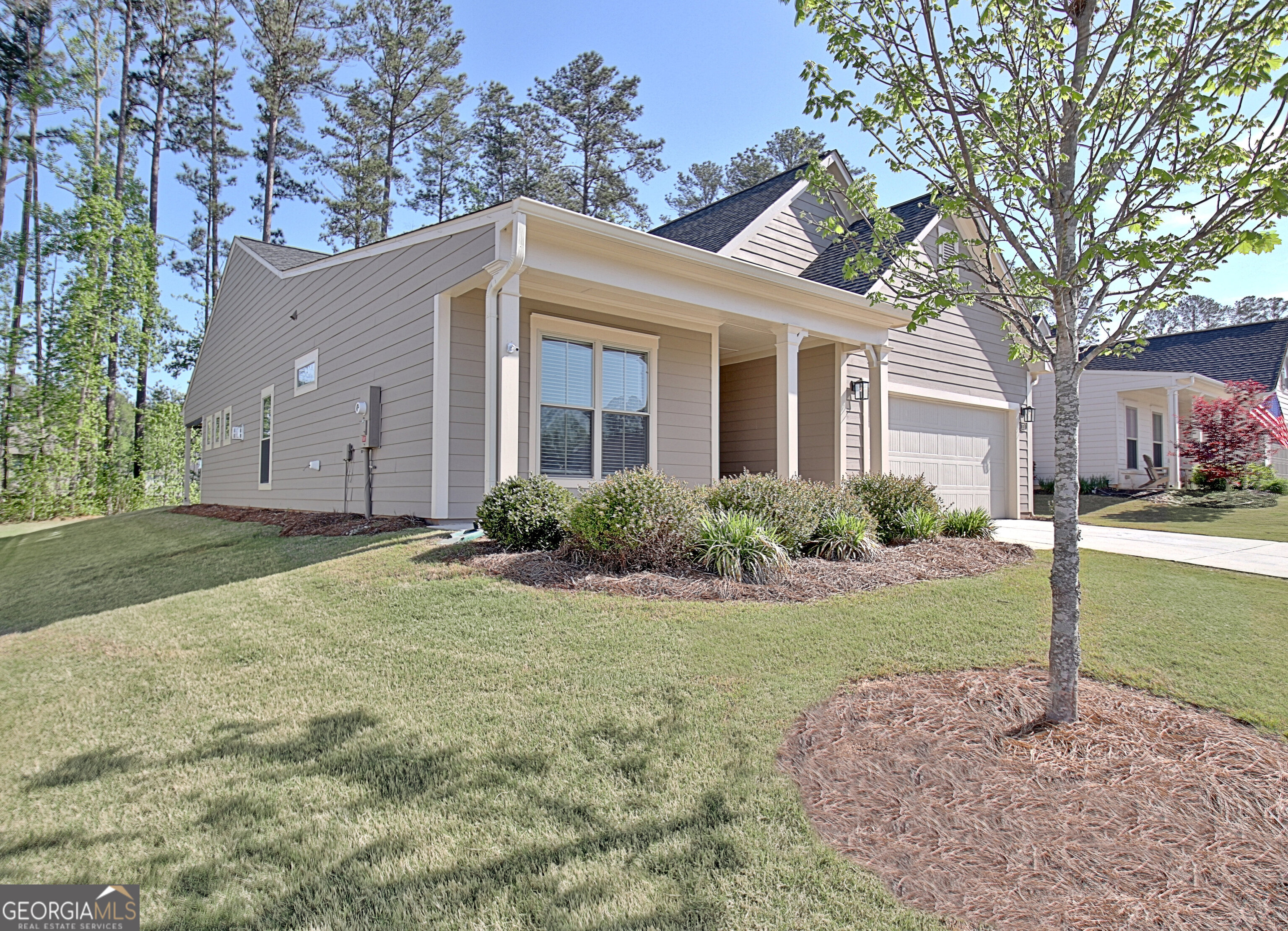 352 Elkins PL
