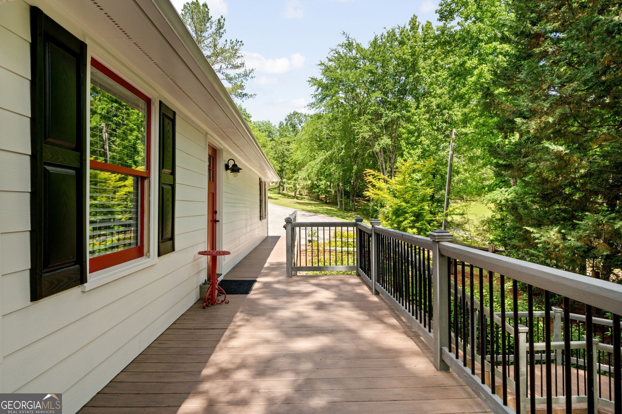 243 E Riverbend DR