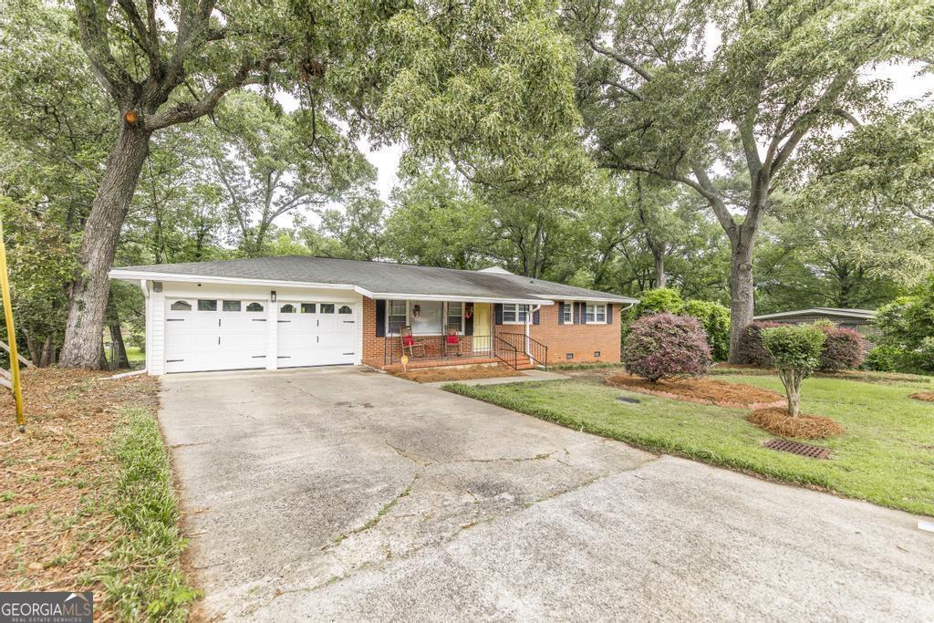 123 Robinhood DR