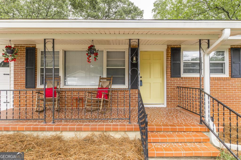 123 Robinhood DR