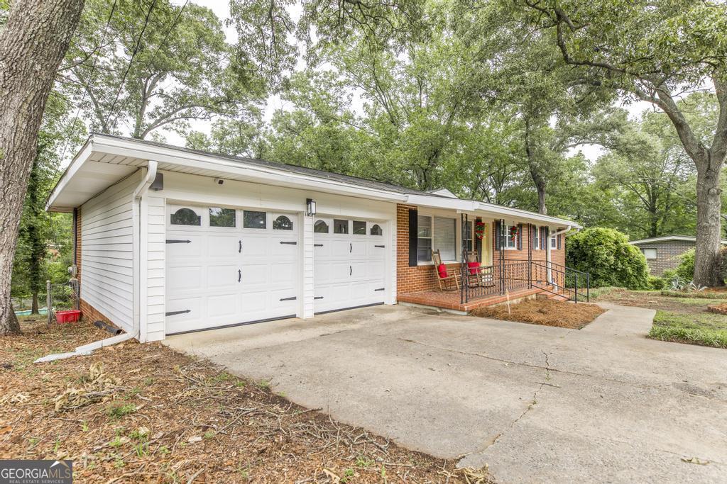 123 Robinhood DR