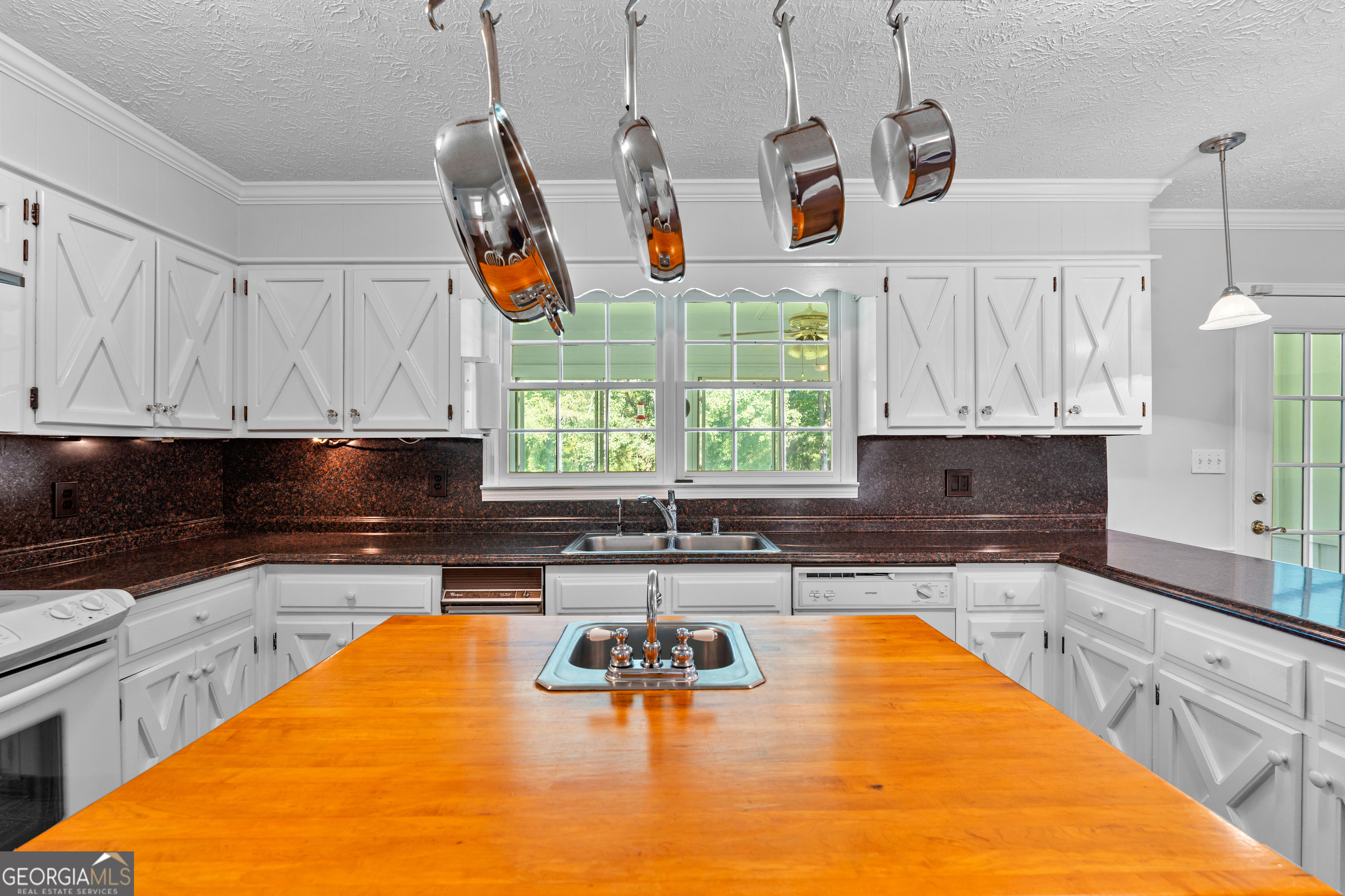 Hampton, Georgia 30228, United States, 5 Bedrooms Bedrooms, ,3 BathroomsBathrooms,Residential,Active,207783