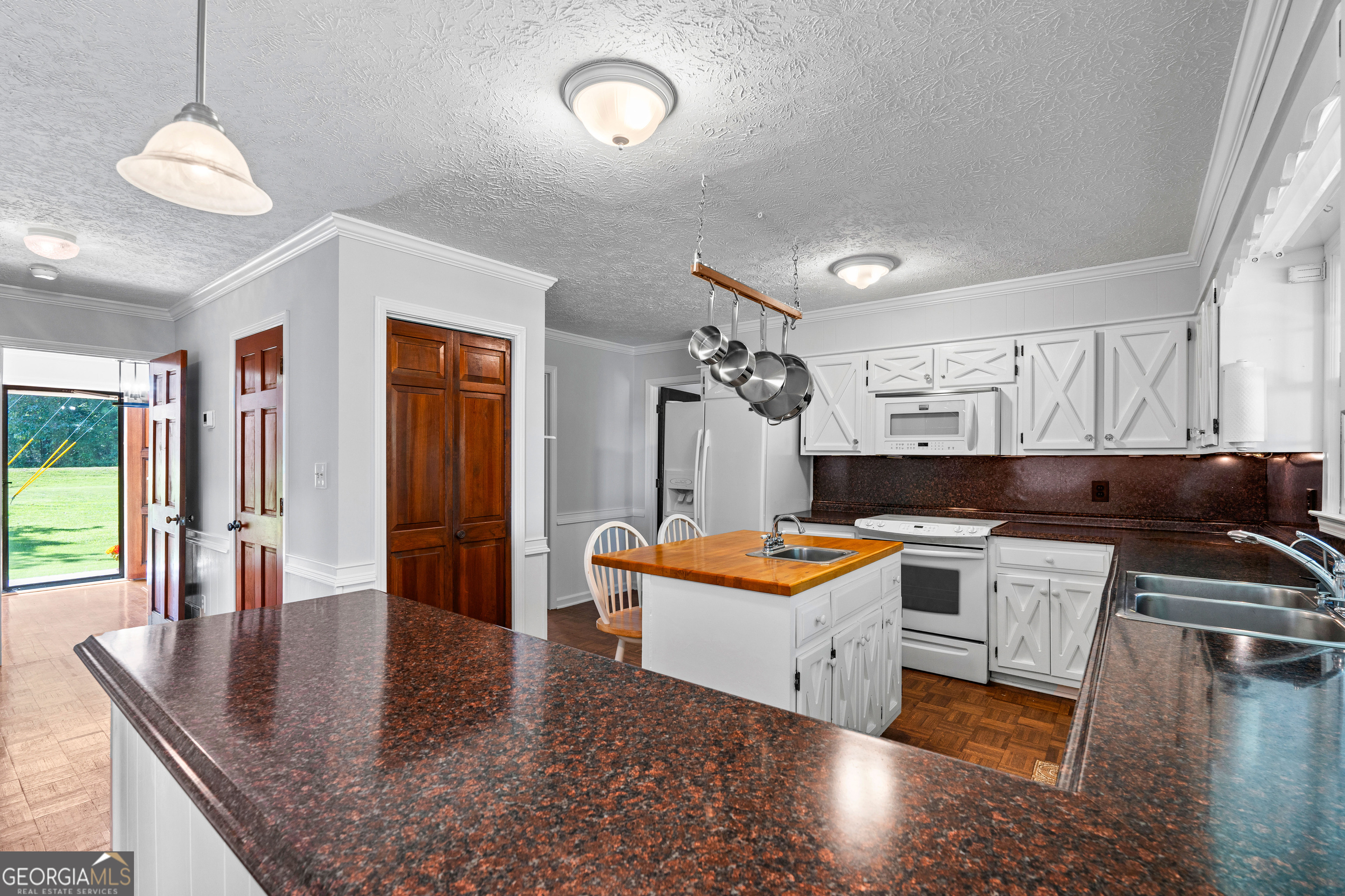 Hampton, Georgia 30228, United States, 5 Bedrooms Bedrooms, ,3 BathroomsBathrooms,Residential,Active,207783