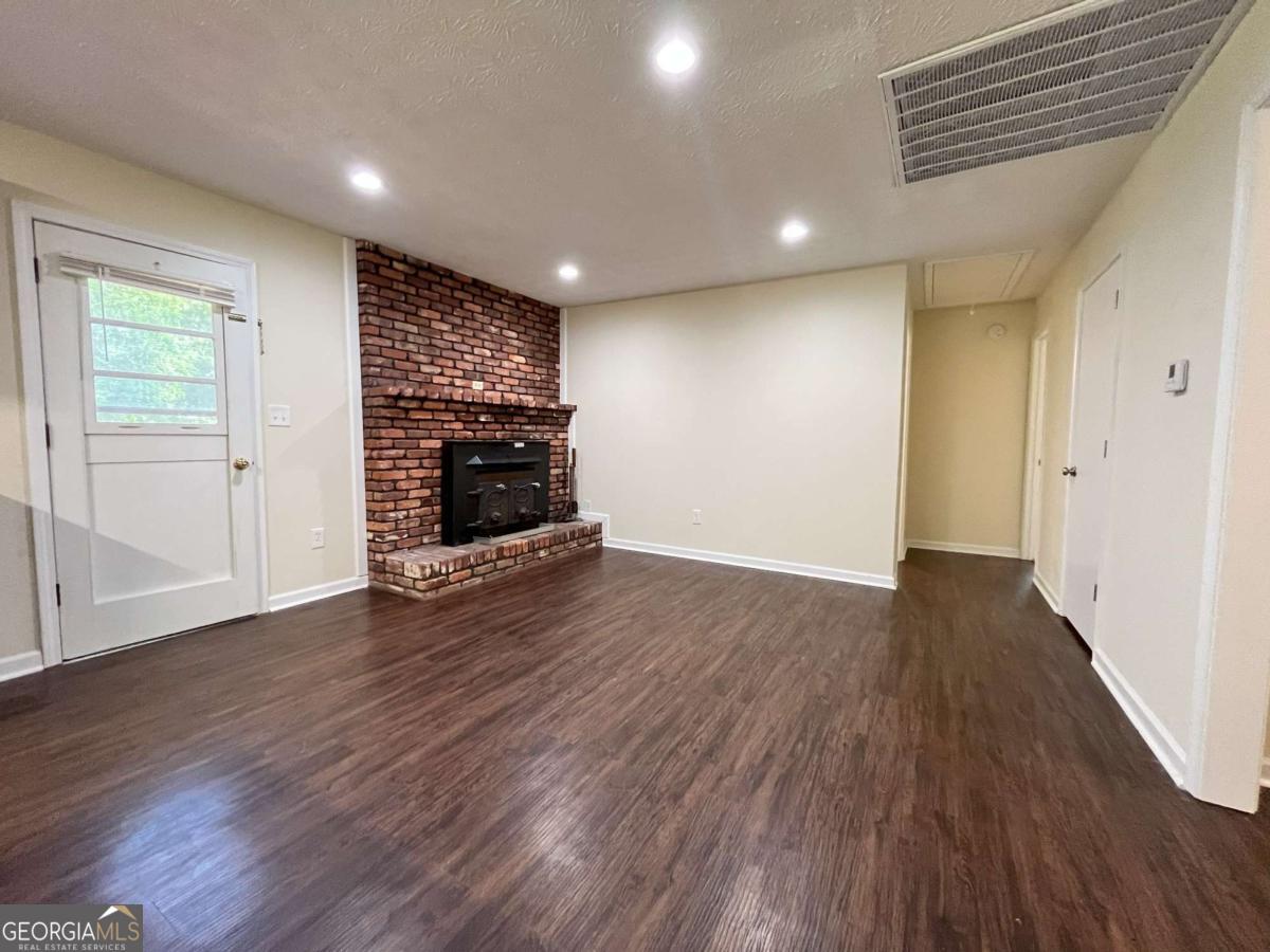 2616 Rat Kinney RD