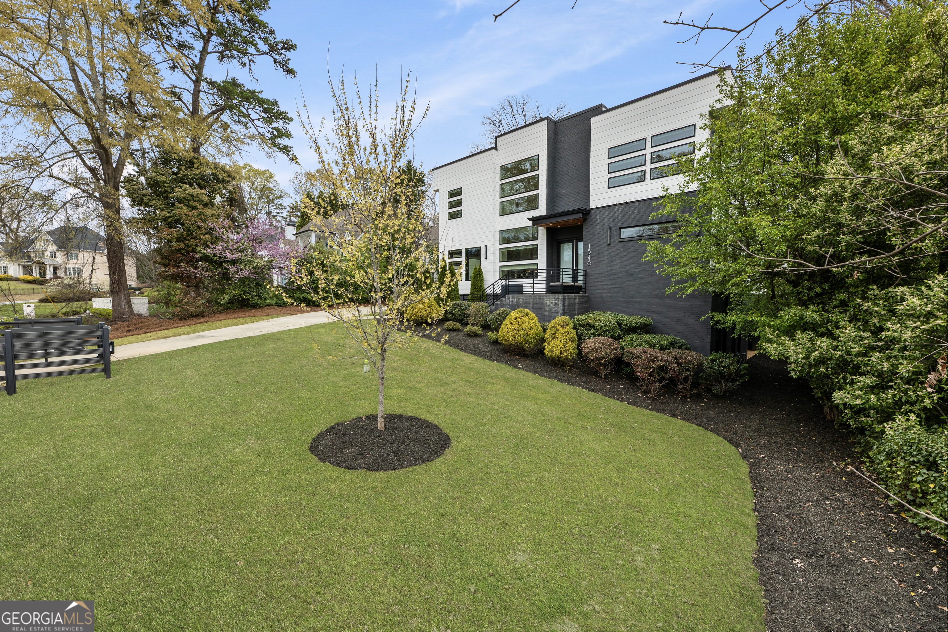 1546 Windsor PKWY NE