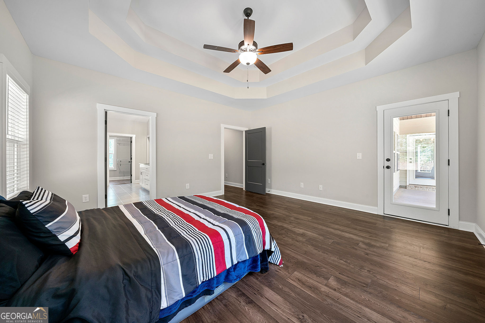 Senoia, Georgia 30276, United States, 4 Bedrooms Bedrooms, ,4 BathroomsBathrooms,Residential,Active,219242