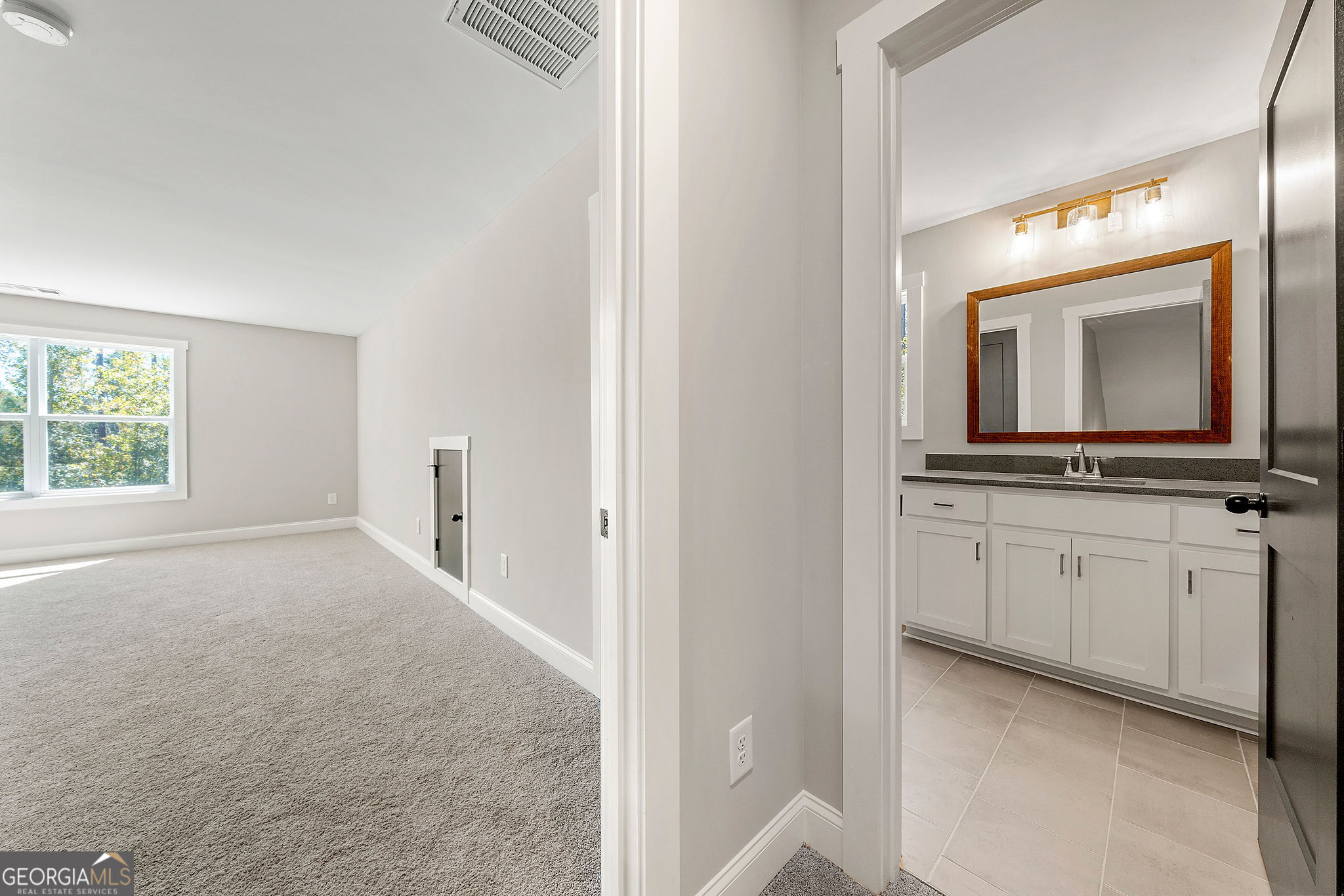 Senoia, Georgia 30276, United States, 4 Bedrooms Bedrooms, ,4 BathroomsBathrooms,Residential,Active,219242