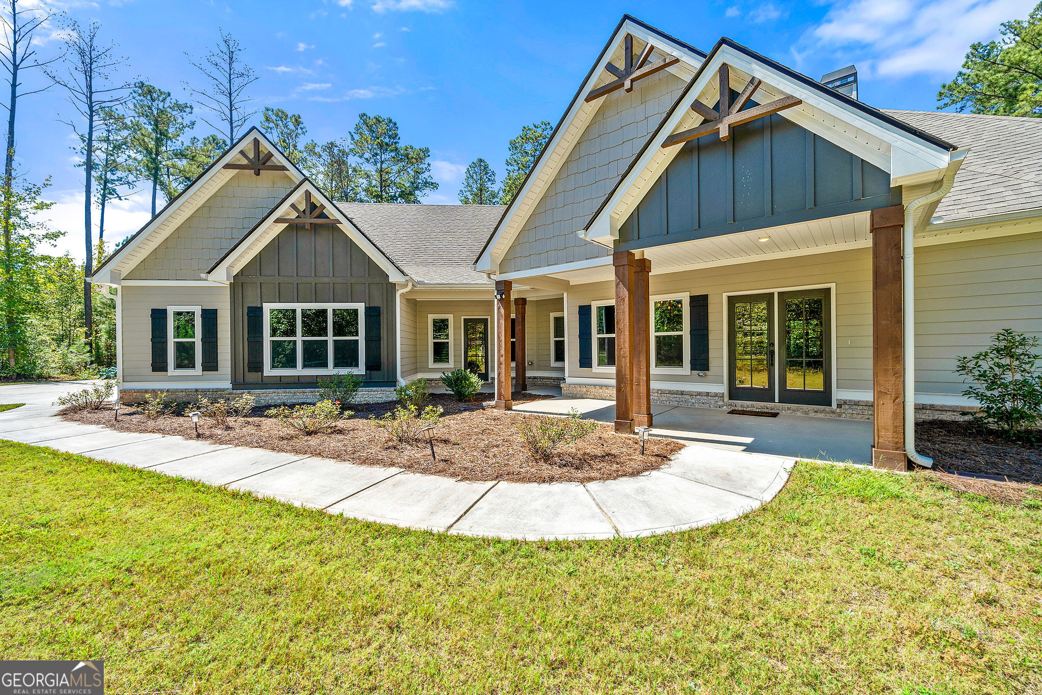 Senoia, Georgia 30276, United States, 4 Bedrooms Bedrooms, ,4 BathroomsBathrooms,Residential,Active,219242