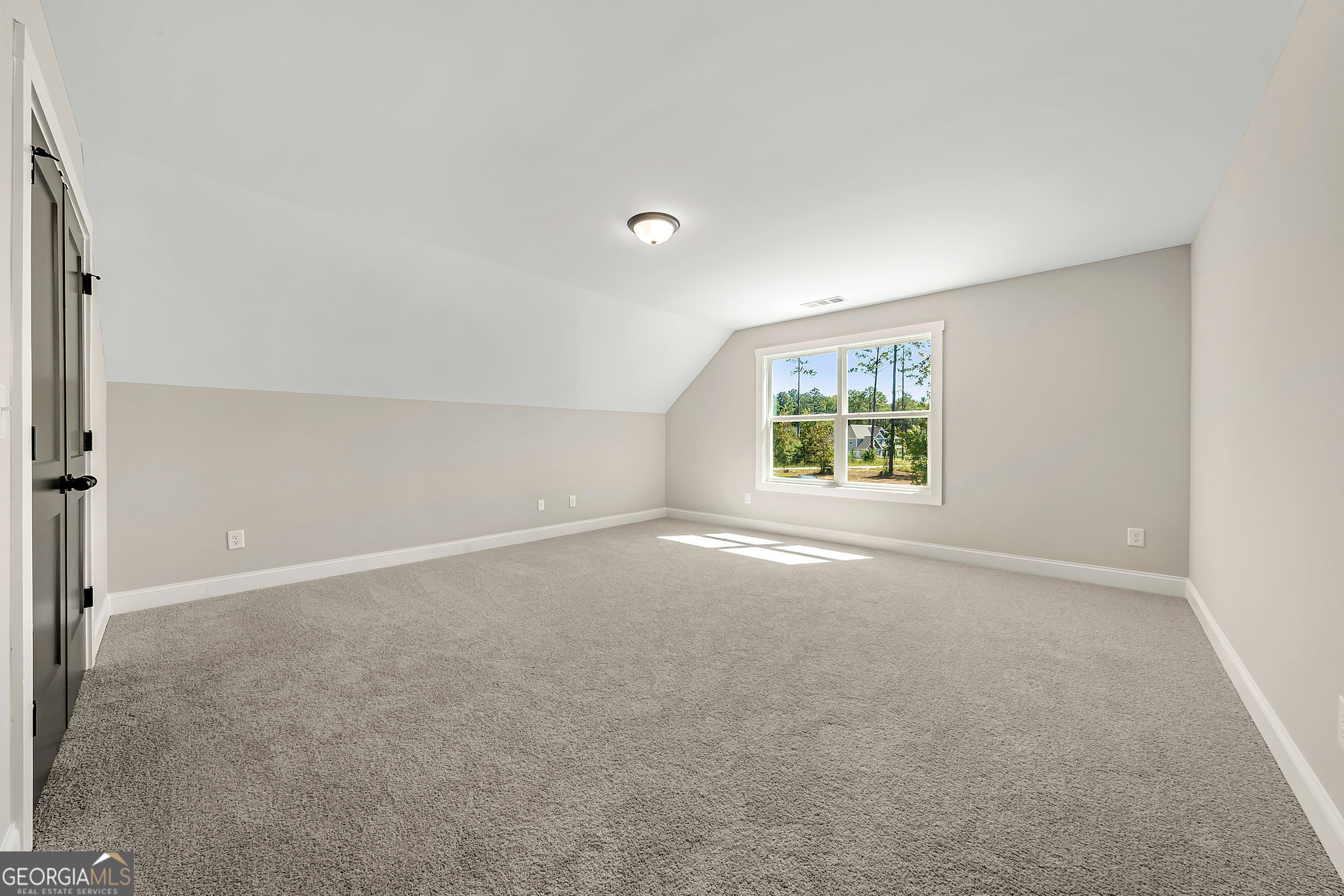 Senoia, Georgia 30276, United States, 4 Bedrooms Bedrooms, ,4 BathroomsBathrooms,Residential,Active,219242