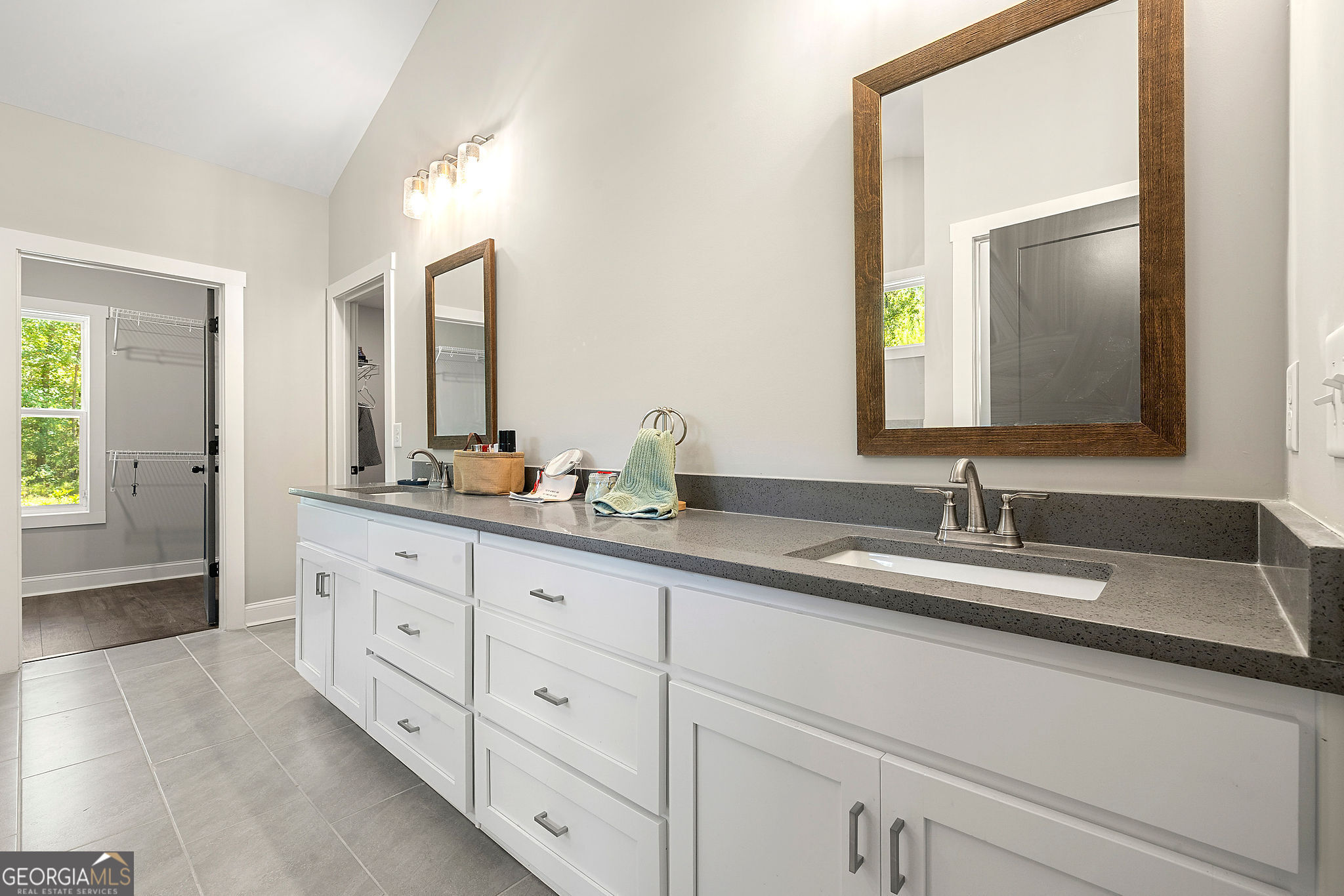 Senoia, Georgia 30276, United States, 4 Bedrooms Bedrooms, ,4 BathroomsBathrooms,Residential,Active,219242