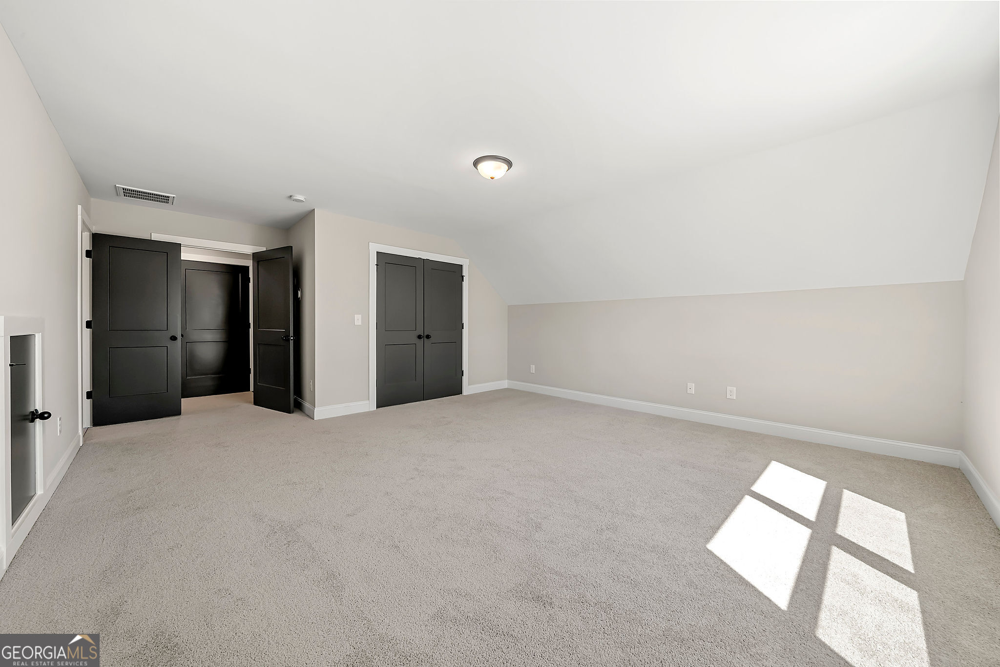 Senoia, Georgia 30276, United States, 4 Bedrooms Bedrooms, ,4 BathroomsBathrooms,Residential,Active,219242