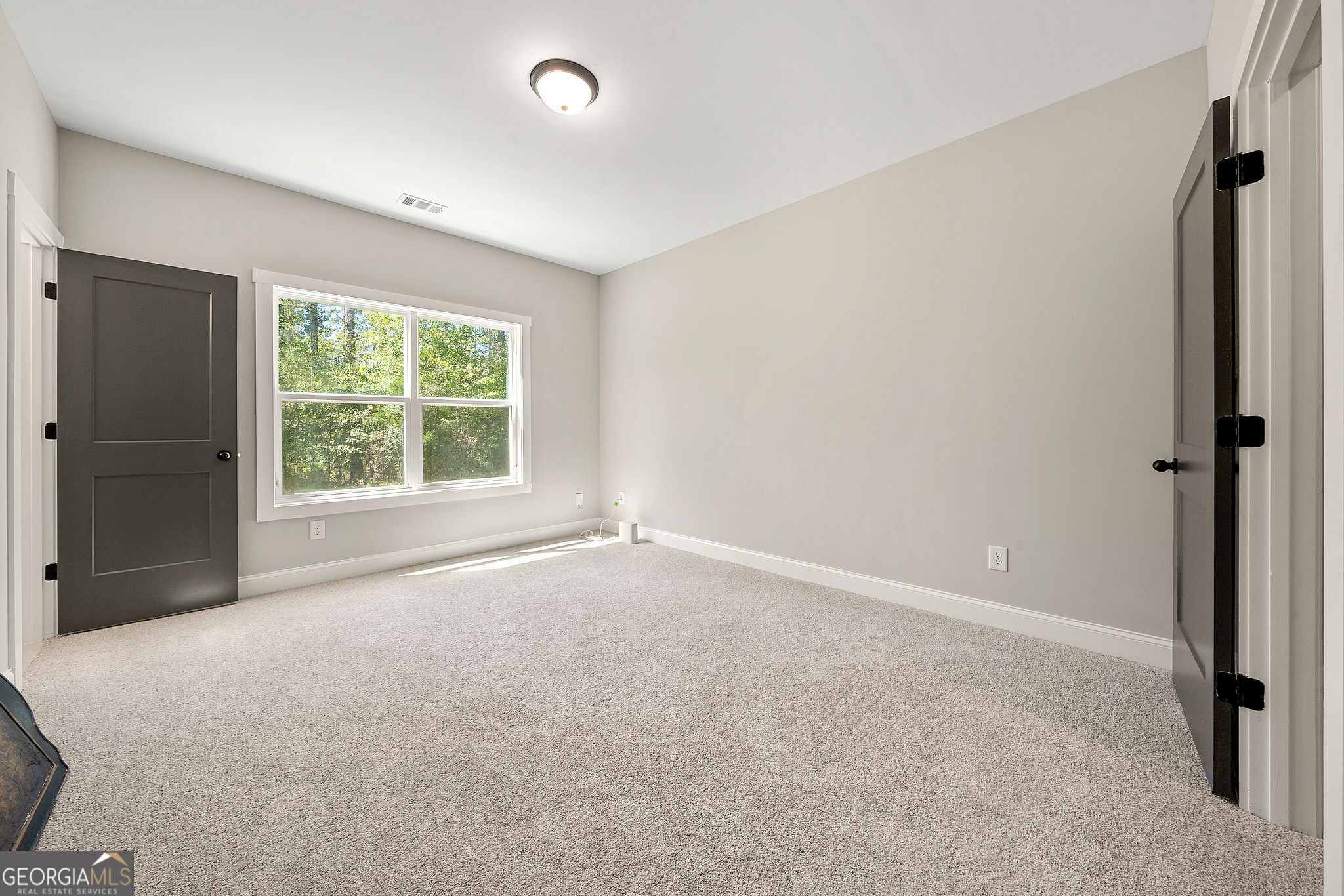 Senoia, Georgia 30276, United States, 4 Bedrooms Bedrooms, ,4 BathroomsBathrooms,Residential,Active,219242