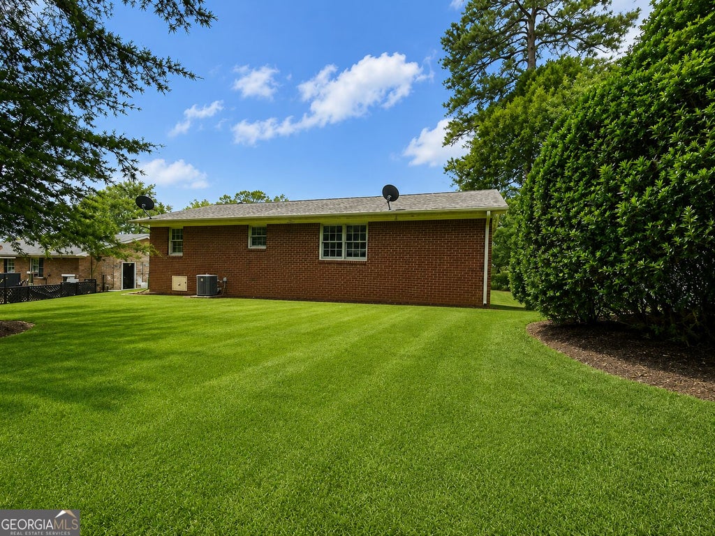 Photo of 322 Parkway Place, Monroe, GA 30655 (MLS # 10827962)
