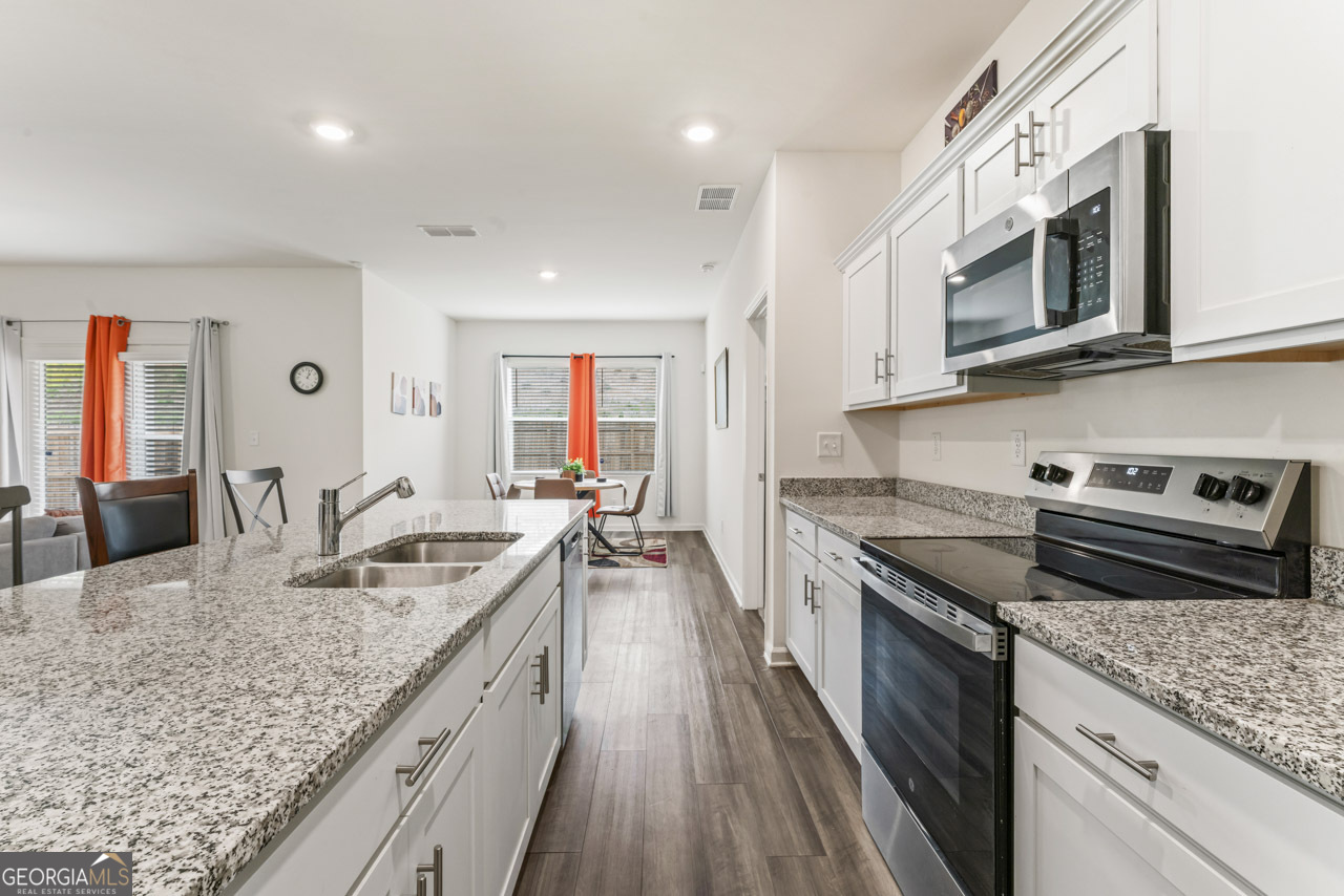 115 N Chesapeake Bay DR