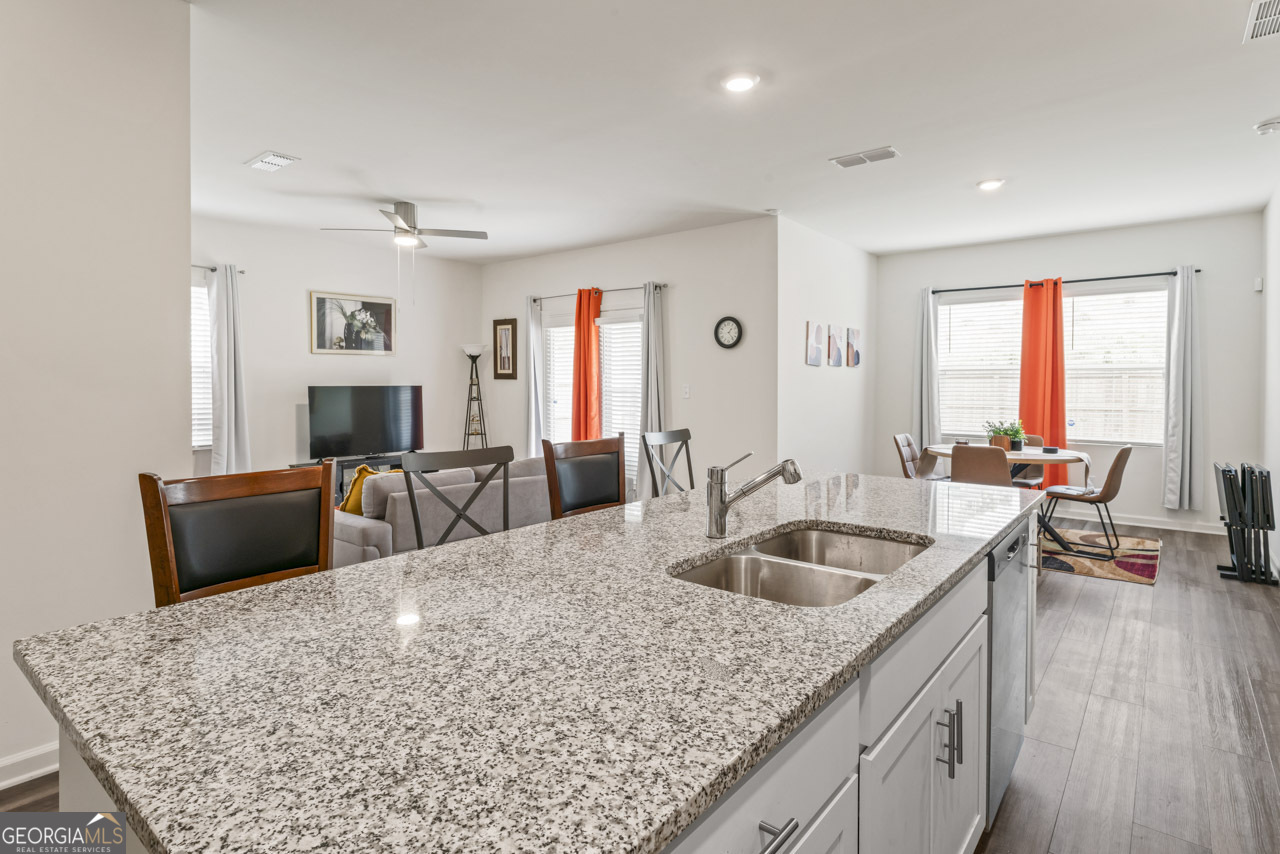 115 N Chesapeake Bay DR