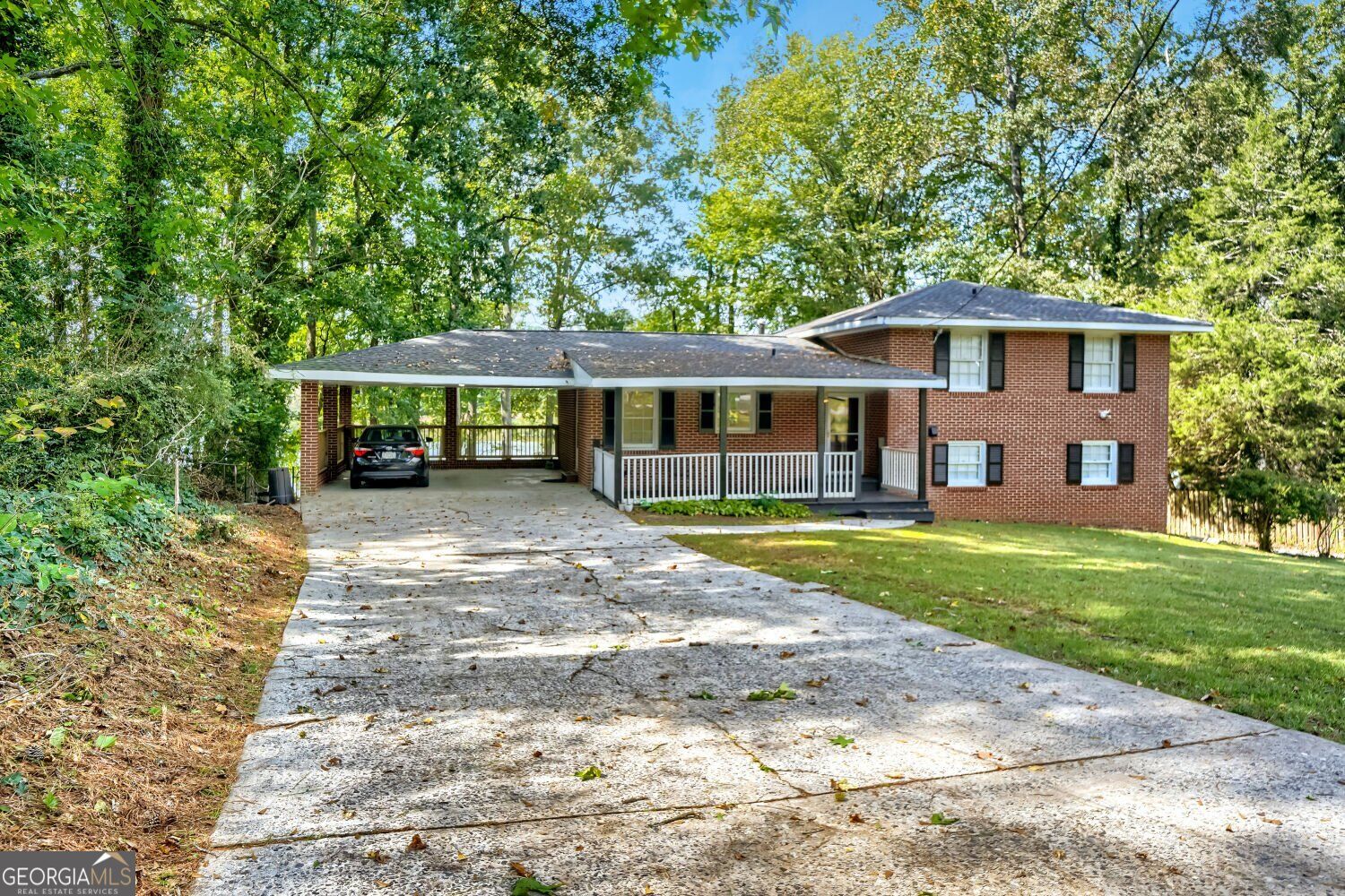 110 Circle DR