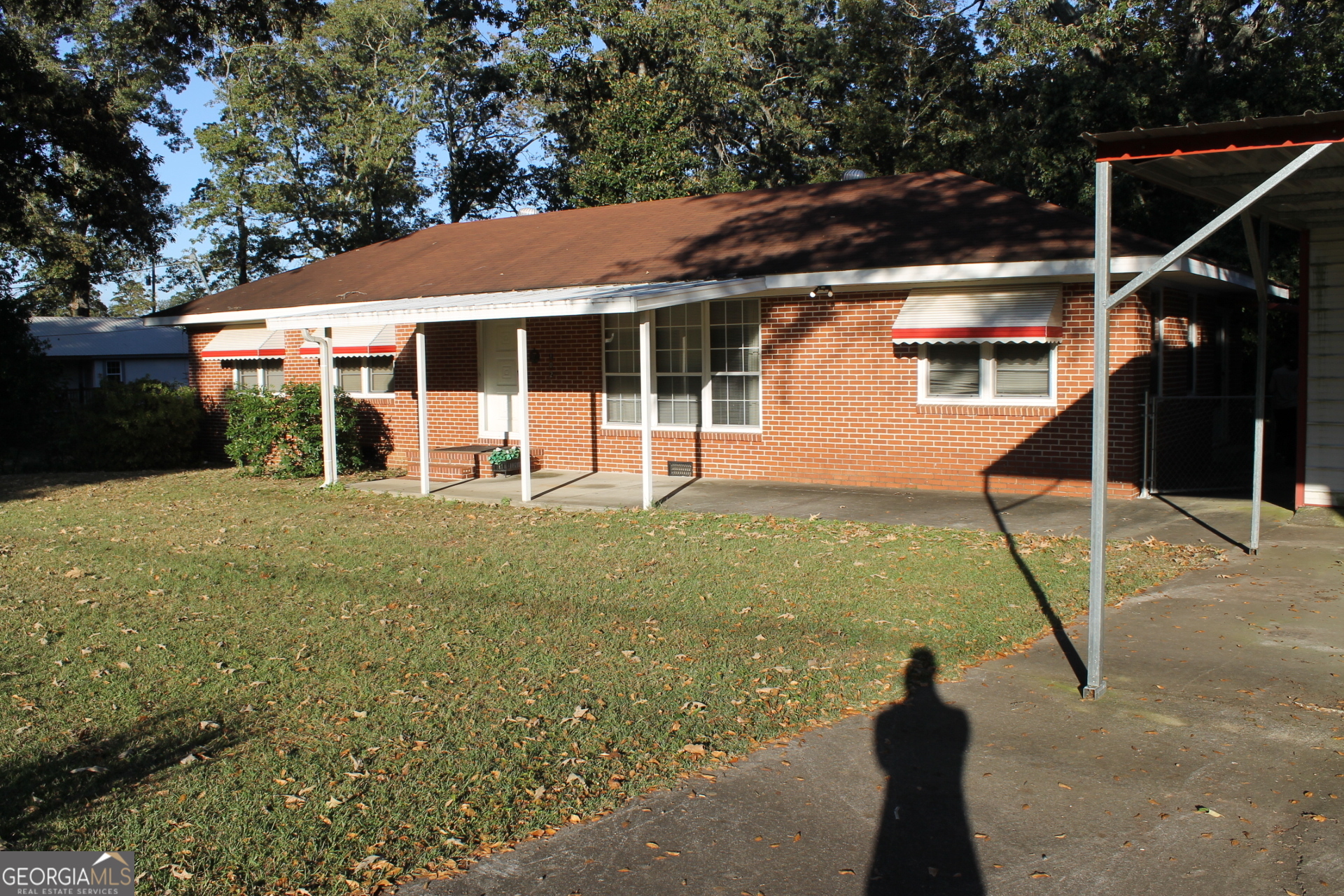 102 Dennis DR