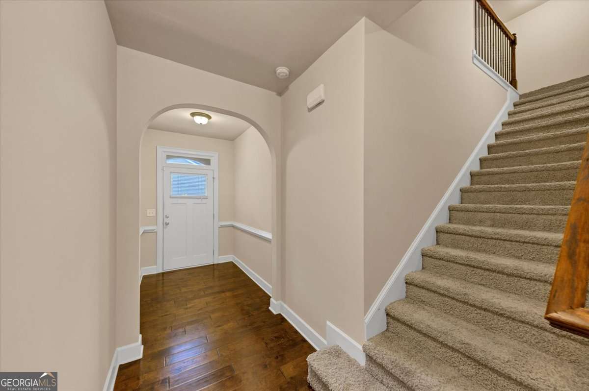 2432 Whiteoak RUN SE 20