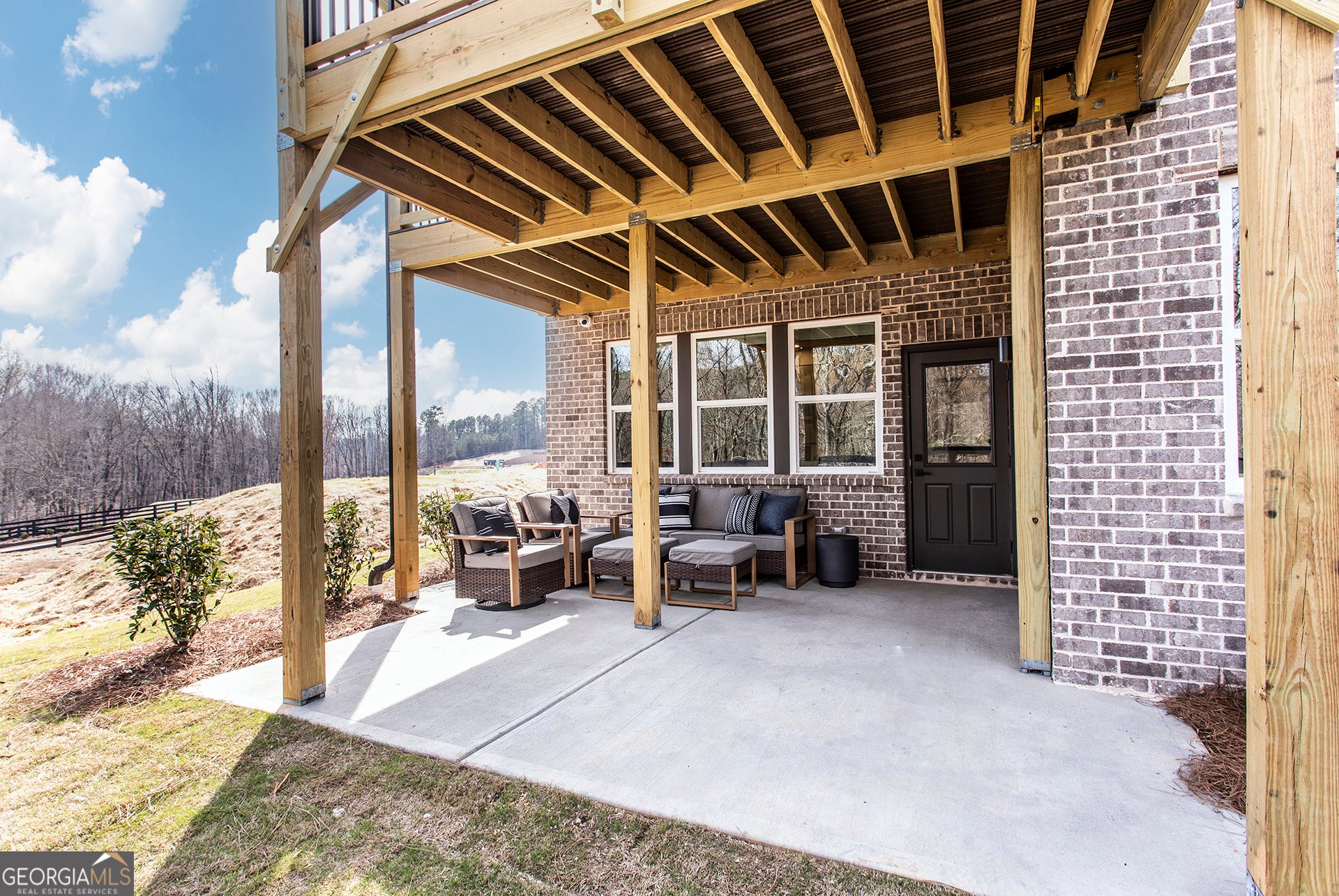 2042 Dave's Creek RD