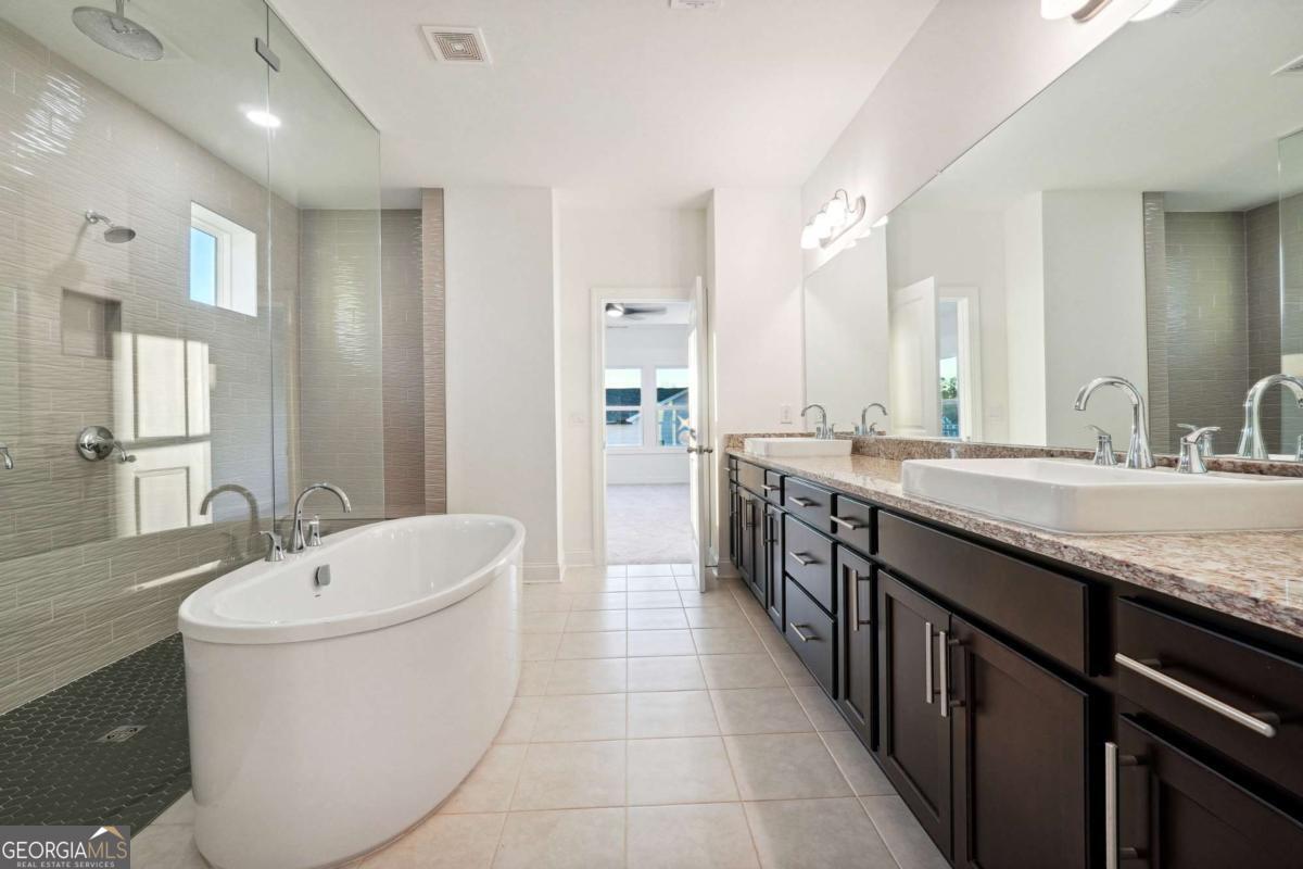 Freeston Station - Residential