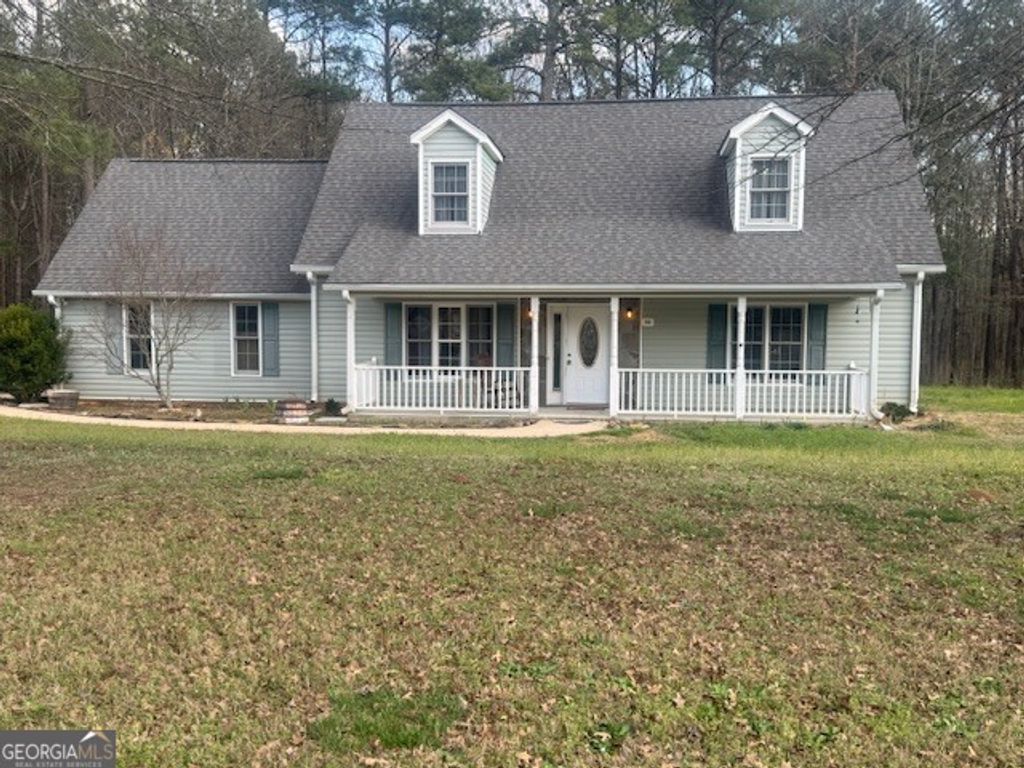 Photo of 35 Chestnut Drive, Covington, GA 30016 (MLS # 10709385)