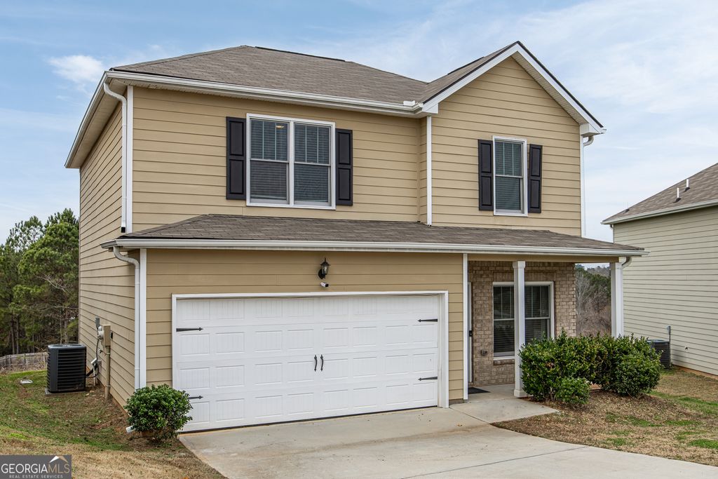 Photo of 11061 Shadow Court, Hampton, GA 30228 (MLS # 10663749)