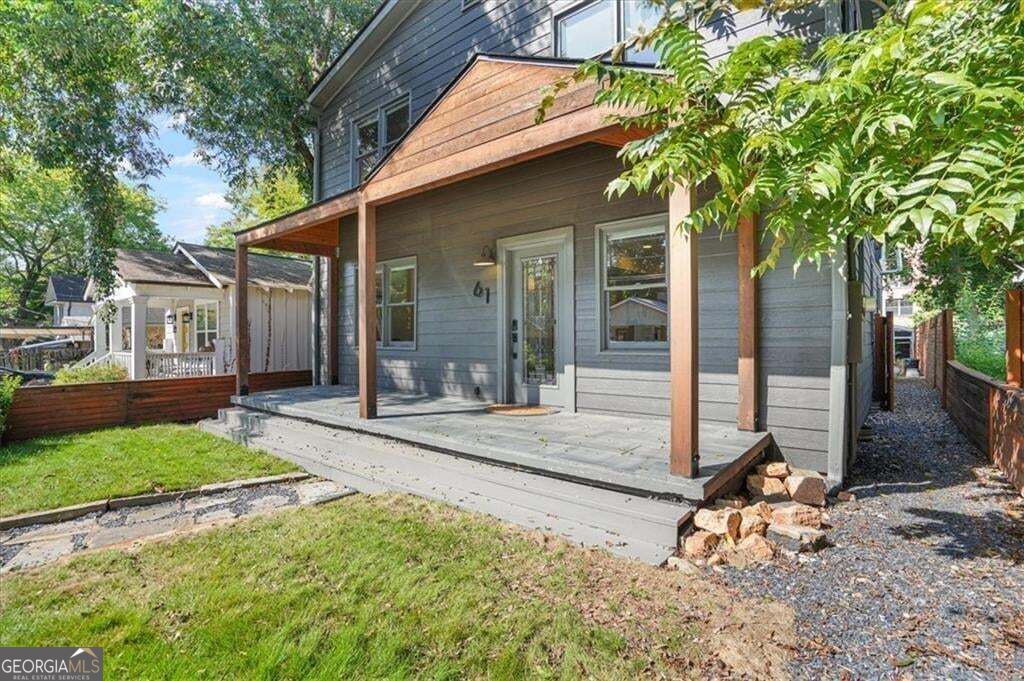 61 Chester AVE SE