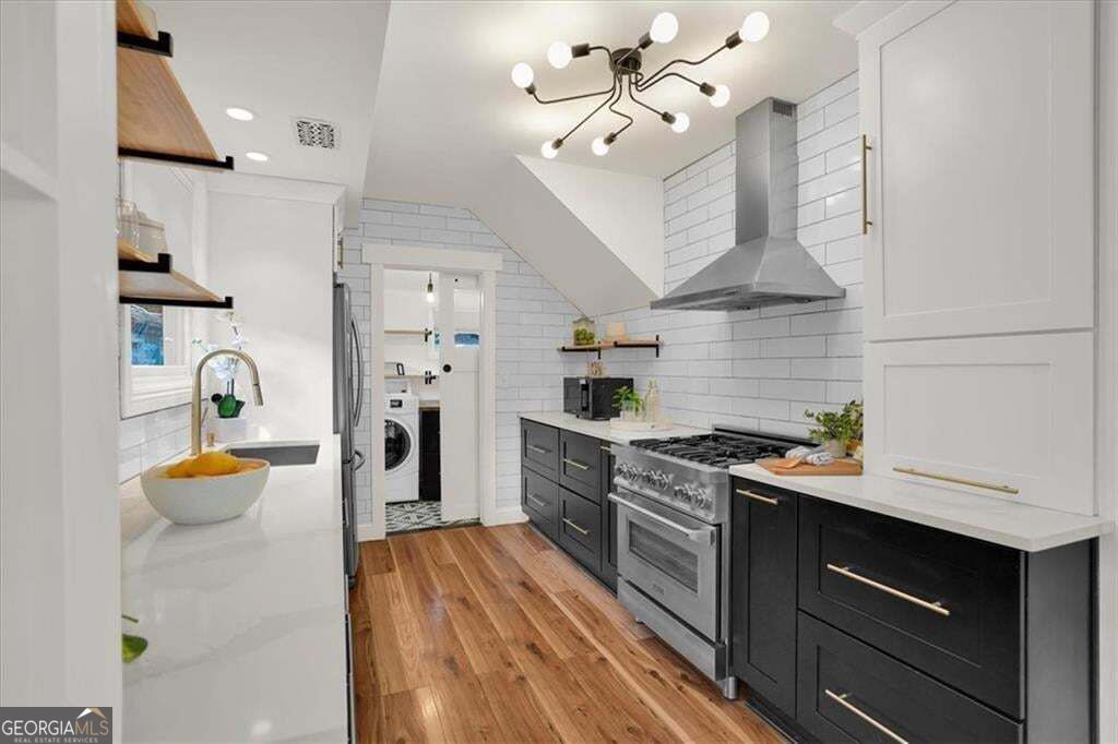 61 Chester AVE SE