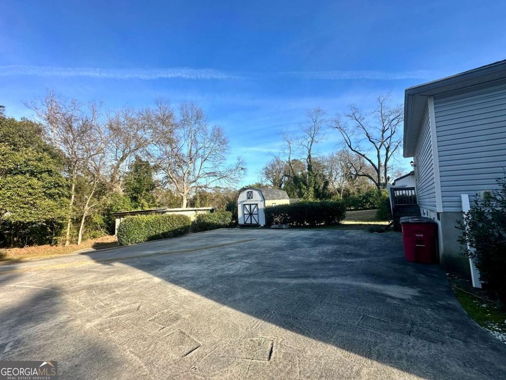 Photo of 3357 Vineville Avenue, Macon, GA 31204 (MLS # 10696313)