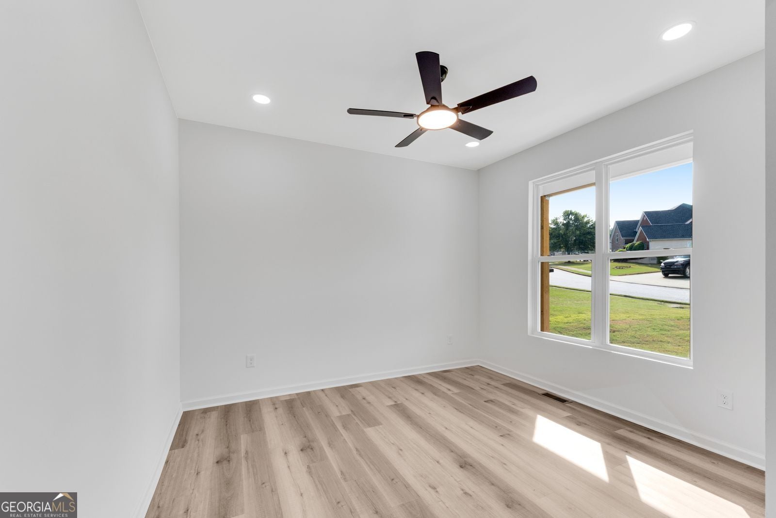 3414 Ashford LOOP