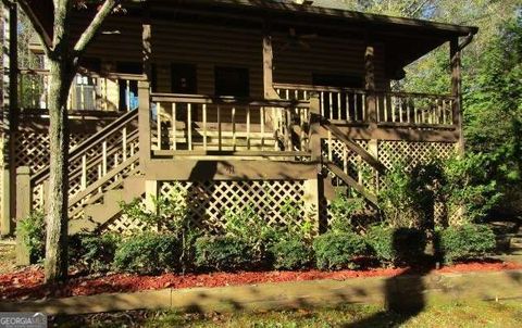 A home in Mineral Bluff