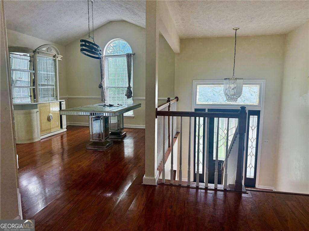3193 Medina DR