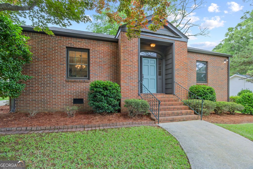 Photo of 156 Dixon Street, Jonesboro, GA 30236 (MLS # 10774739)