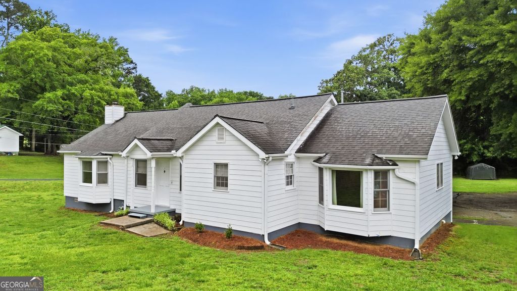 Photo of 4269 E Cherokee Drive, Canton, GA 30115 (MLS # 10765704)