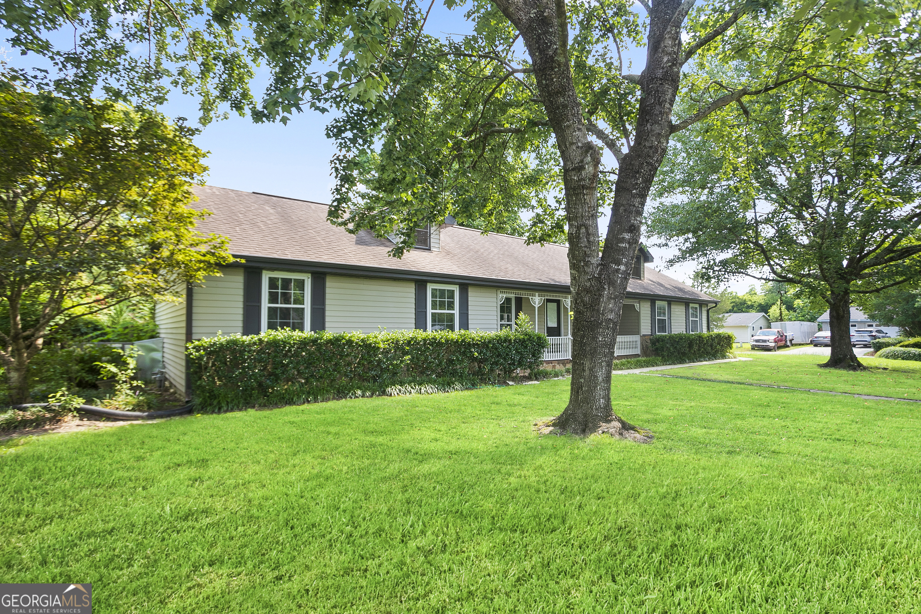 130 Foxfire DR
