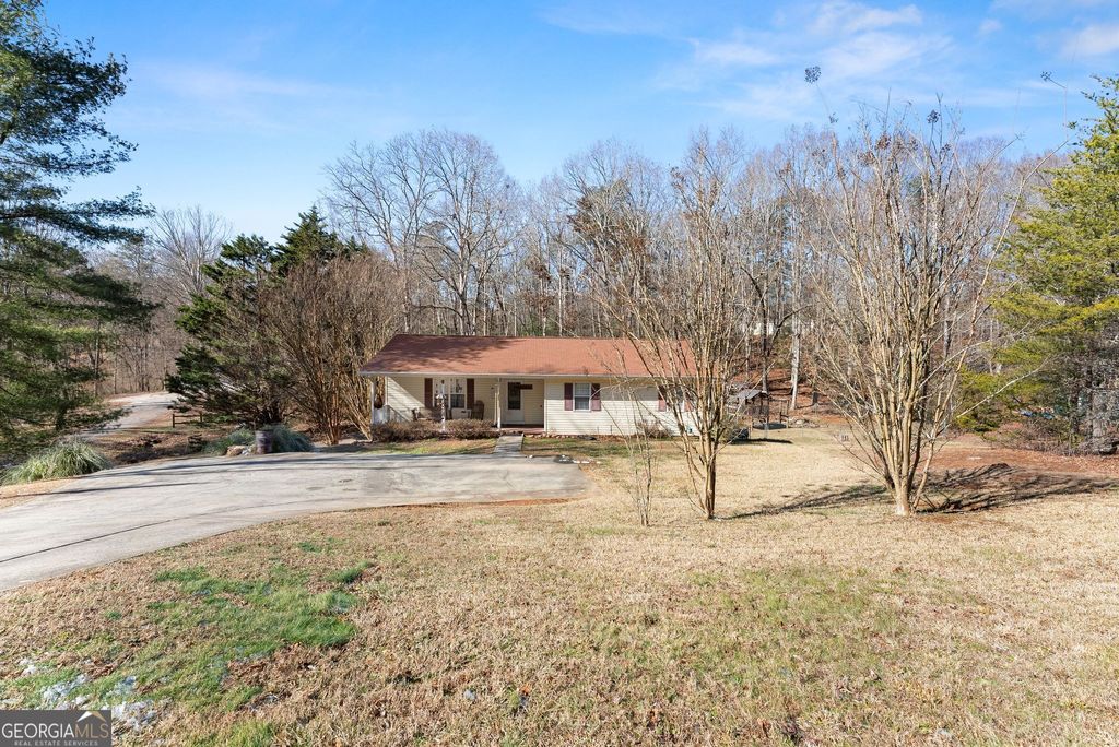 Photo of 815 Copper Mines Rd, Murrayville, GA 30564 (MLS # 10681206)