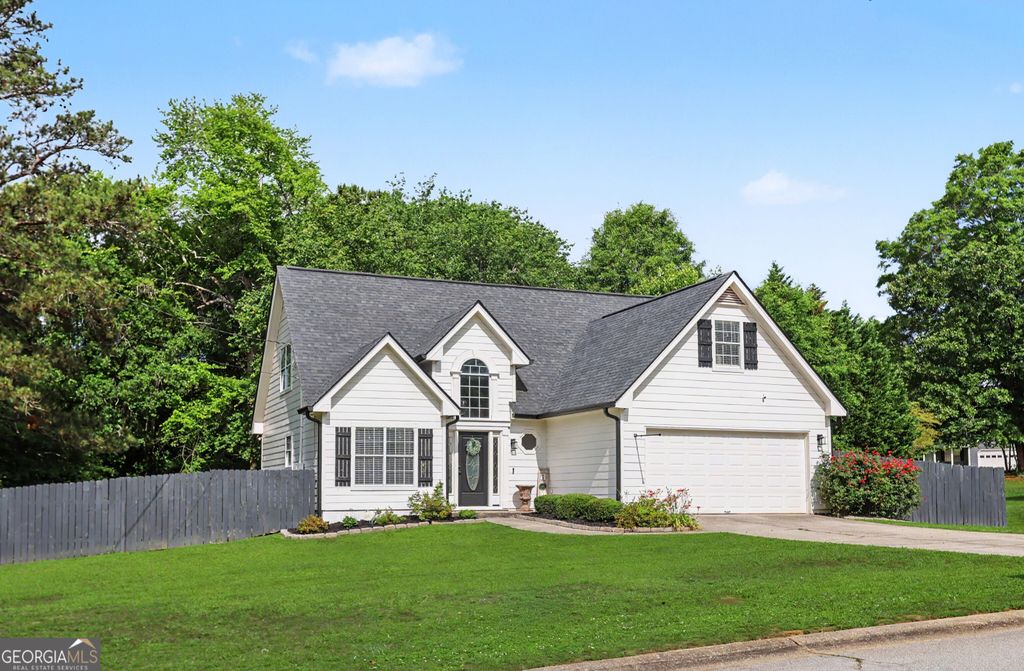 Photo of 2925 Shane Drive, Snellville, GA 30078 (MLS # 10765481)
