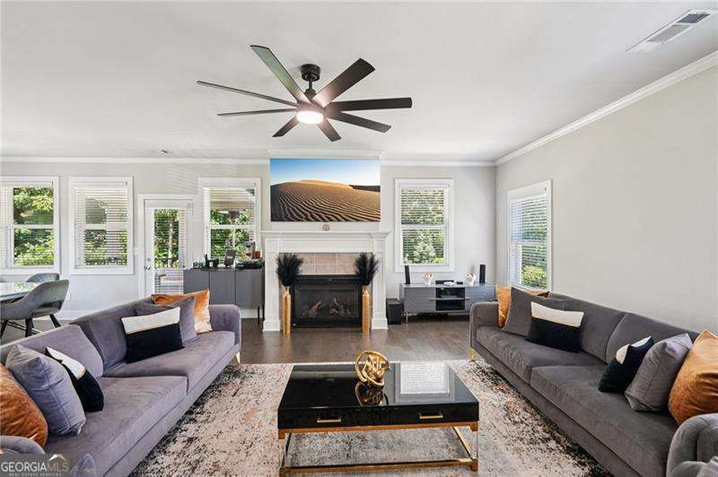 3167 Stonegate DR SW