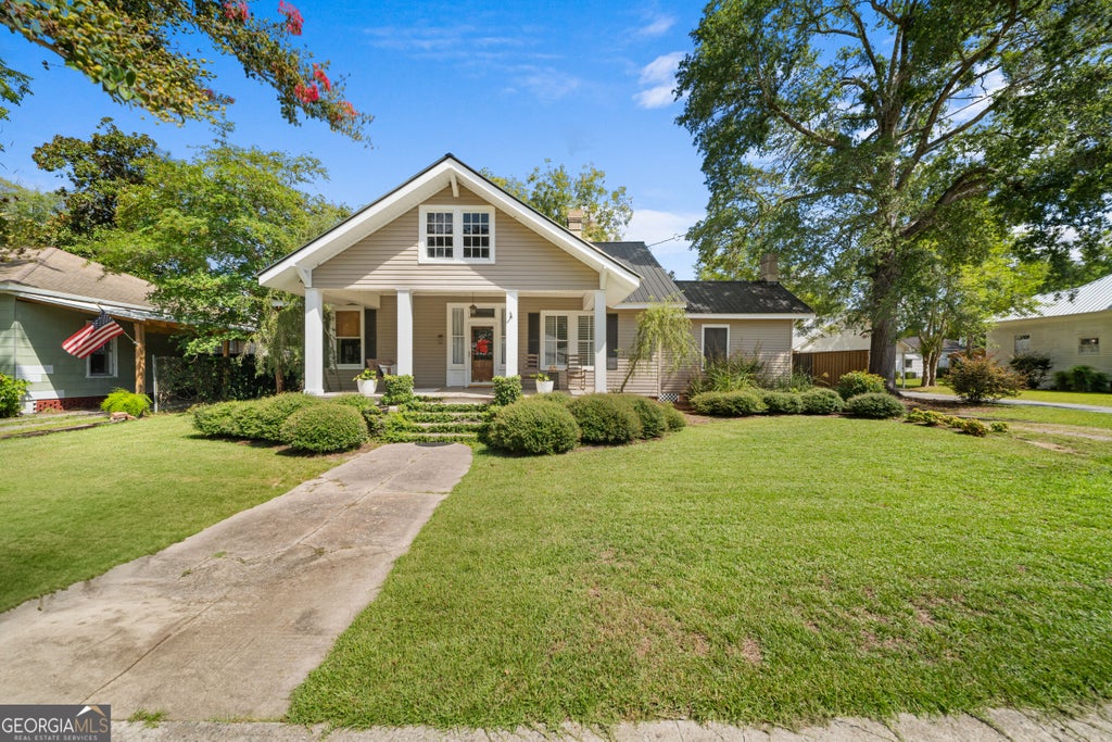 Photo of 631 Barney Avenue, Millen, GA 30442 (MLS # 10839384)