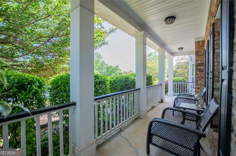 210 Creekside Overlook