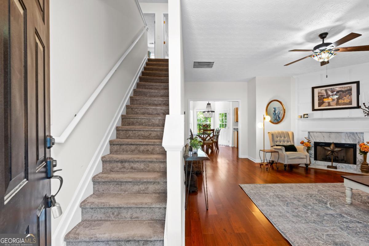305 Penfield CIR