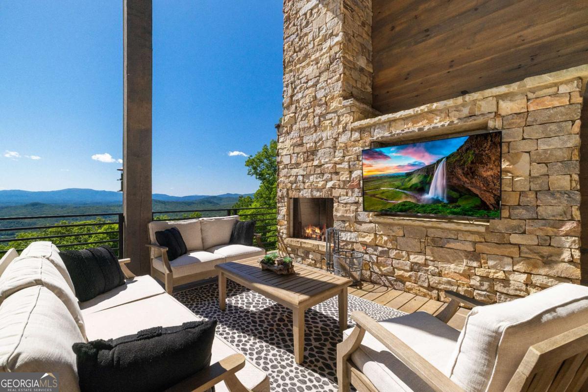 Mountain High - Residential
