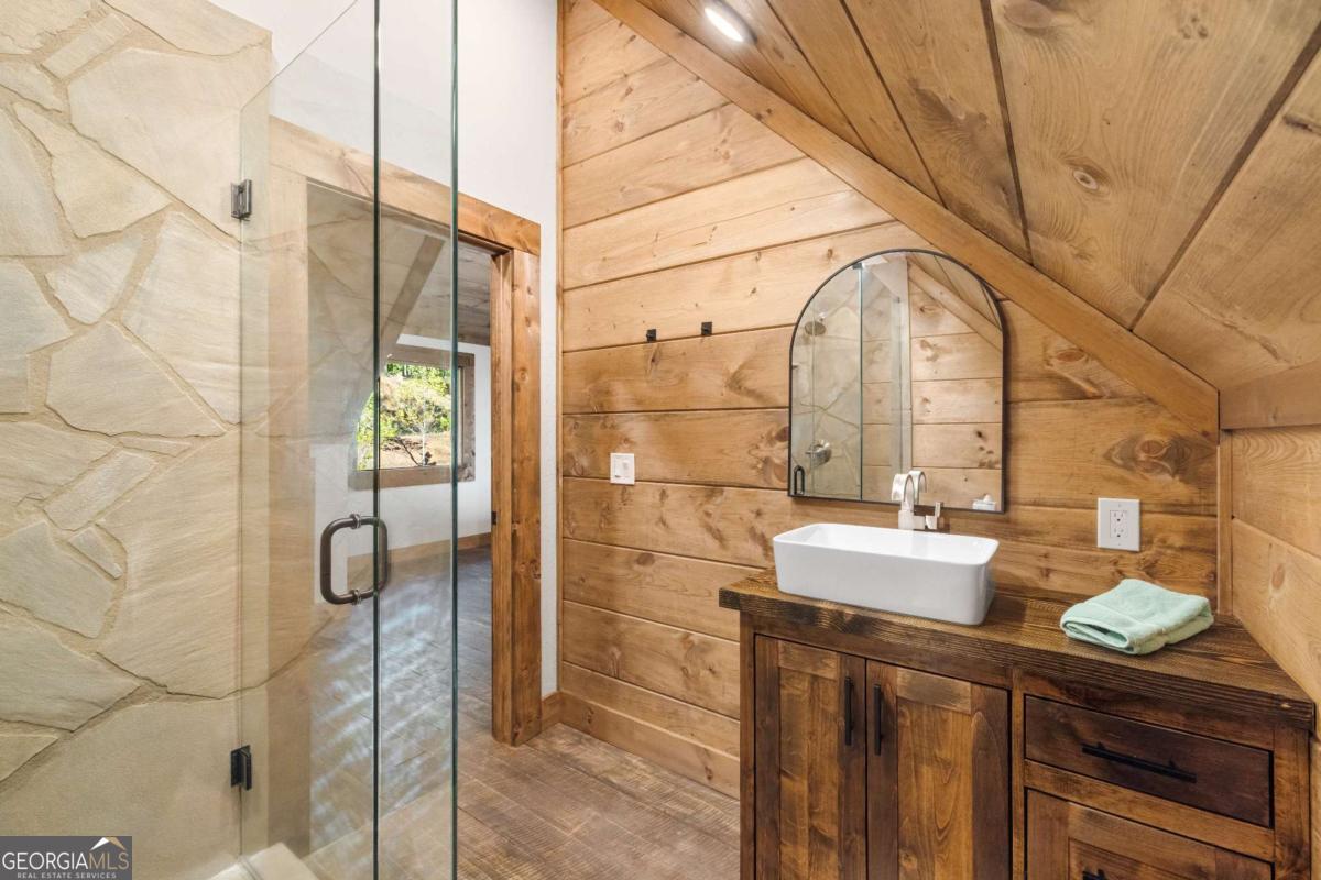 Mountain High - Residential