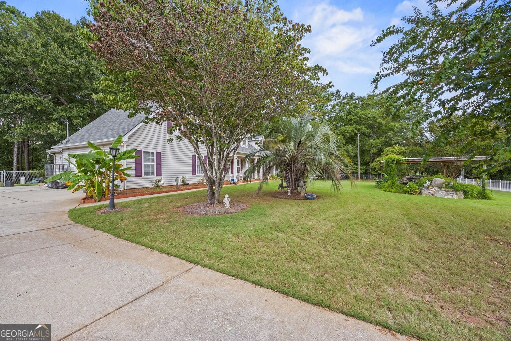Photo of 1231 Snapping Shoals Road, McDonough, GA 30252 (MLS # 10856147)