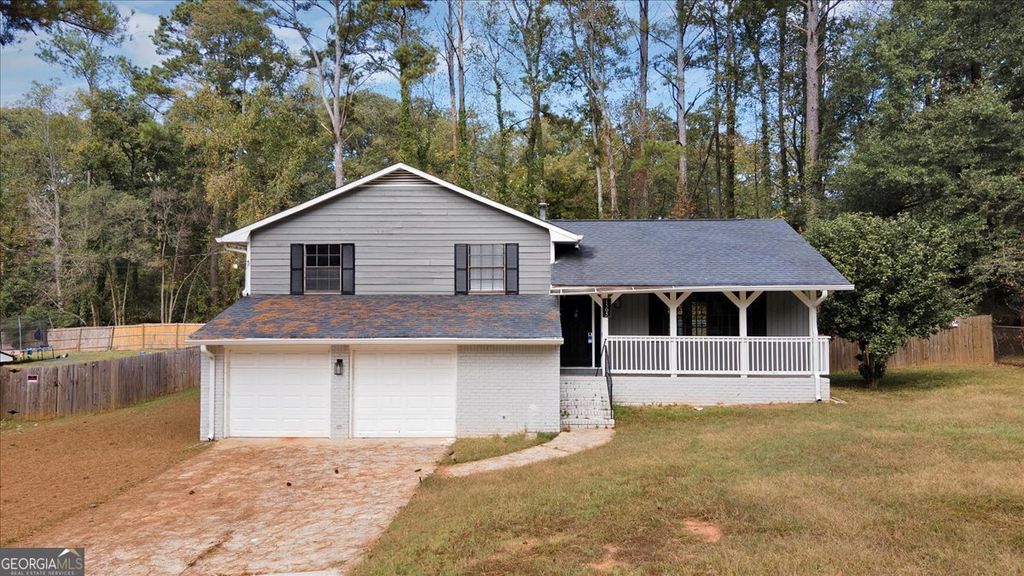 Photo of 1505 Diplomat Drive, Riverdale, GA 30296 (MLS # 10740937)