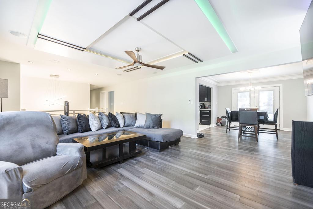 208 Lake Front DR