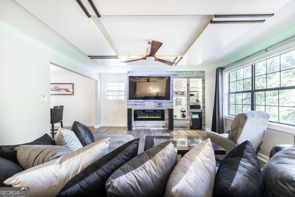 208 Lake Front DR