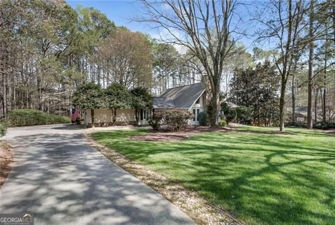 9635 Red Bird LN Johns Creek GA 30022