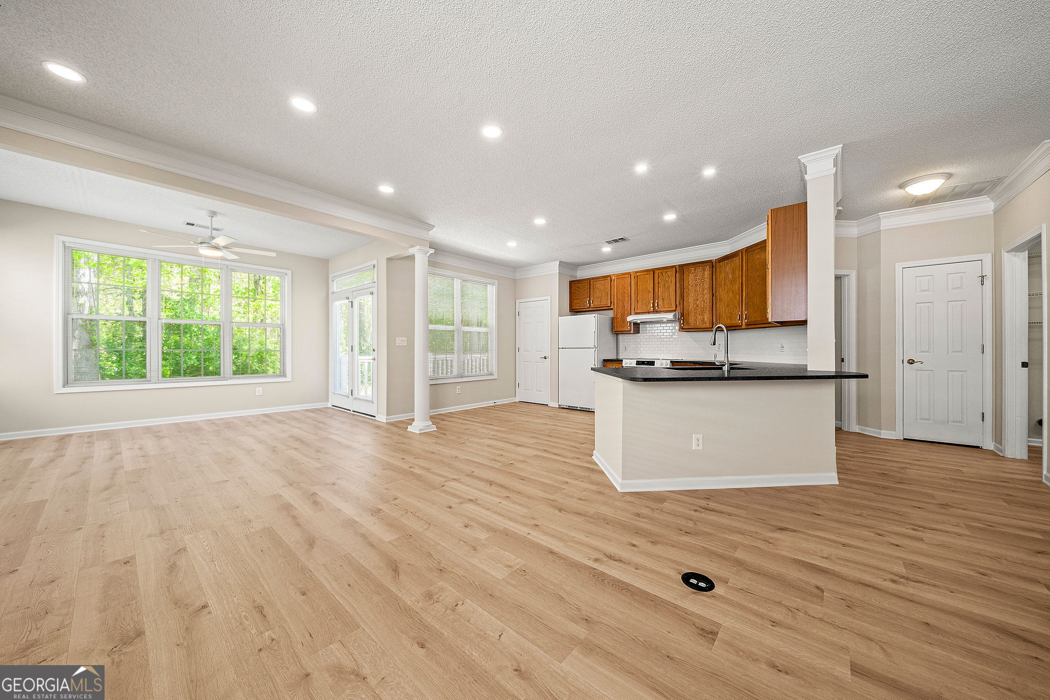 Peachtree City, Georgia 30269, United States, 2 Bedrooms Bedrooms, ,2 BathroomsBathrooms,Residential,Pending,104631