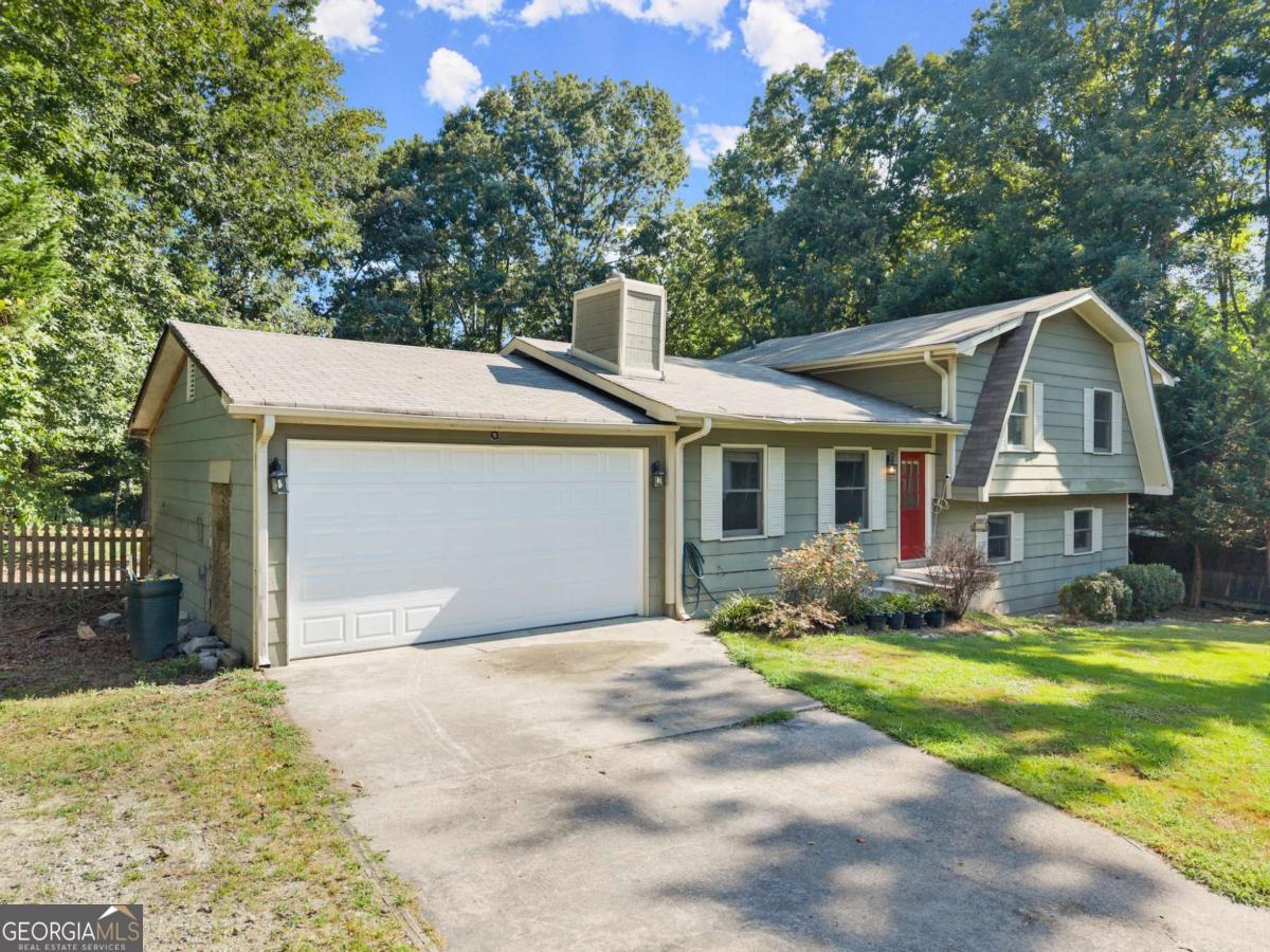 6345 Iris DR